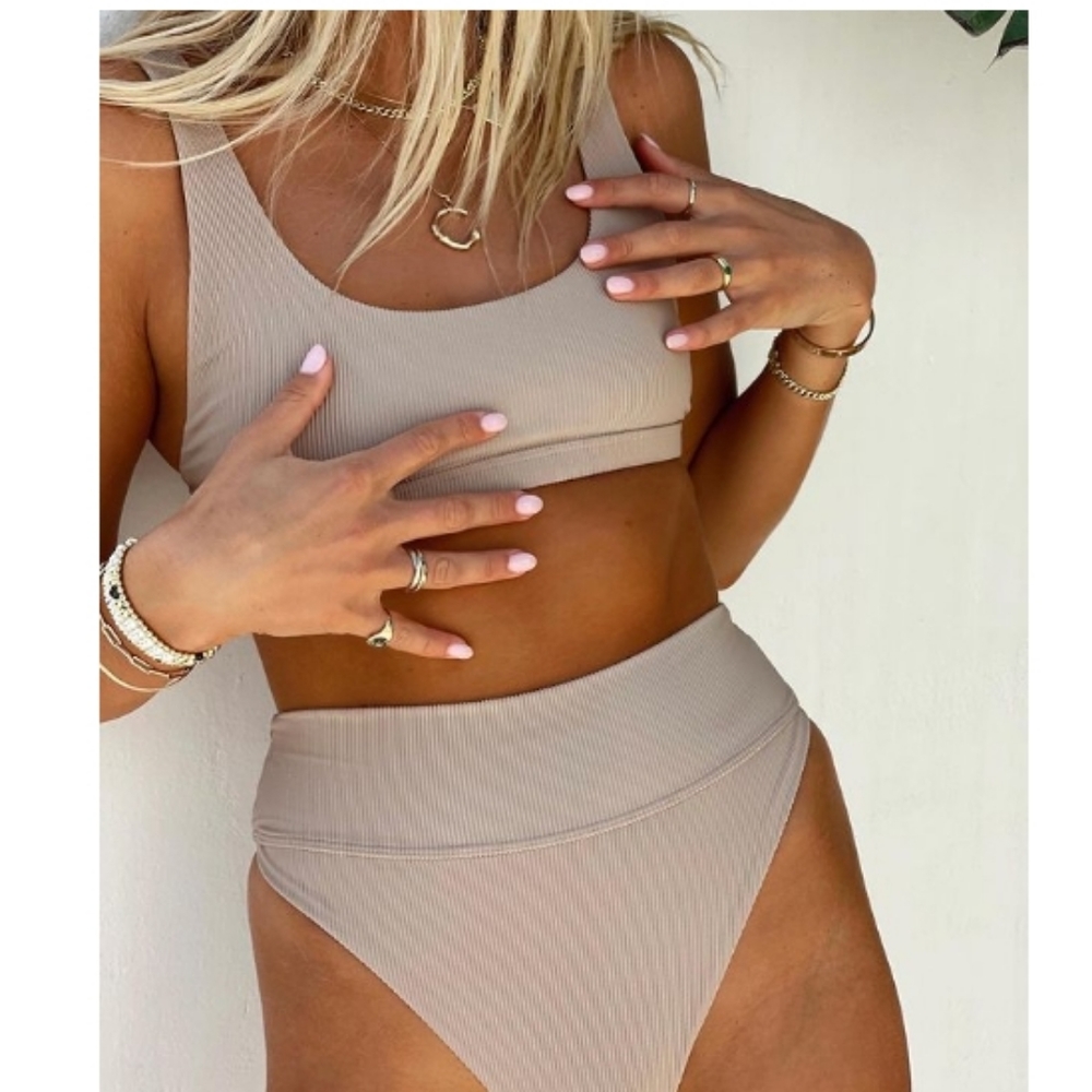 Beach riot bikini set